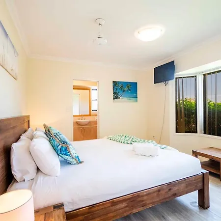 Oceania 11 - Ljhooker Yamba Villa Exterior photo